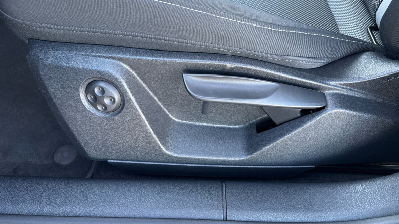 Audi Q2 30 TFSI Sport 5dr Petrol Estate